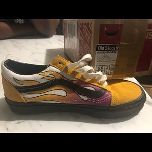 Practically brand new Old Skool Banana Flame Vans